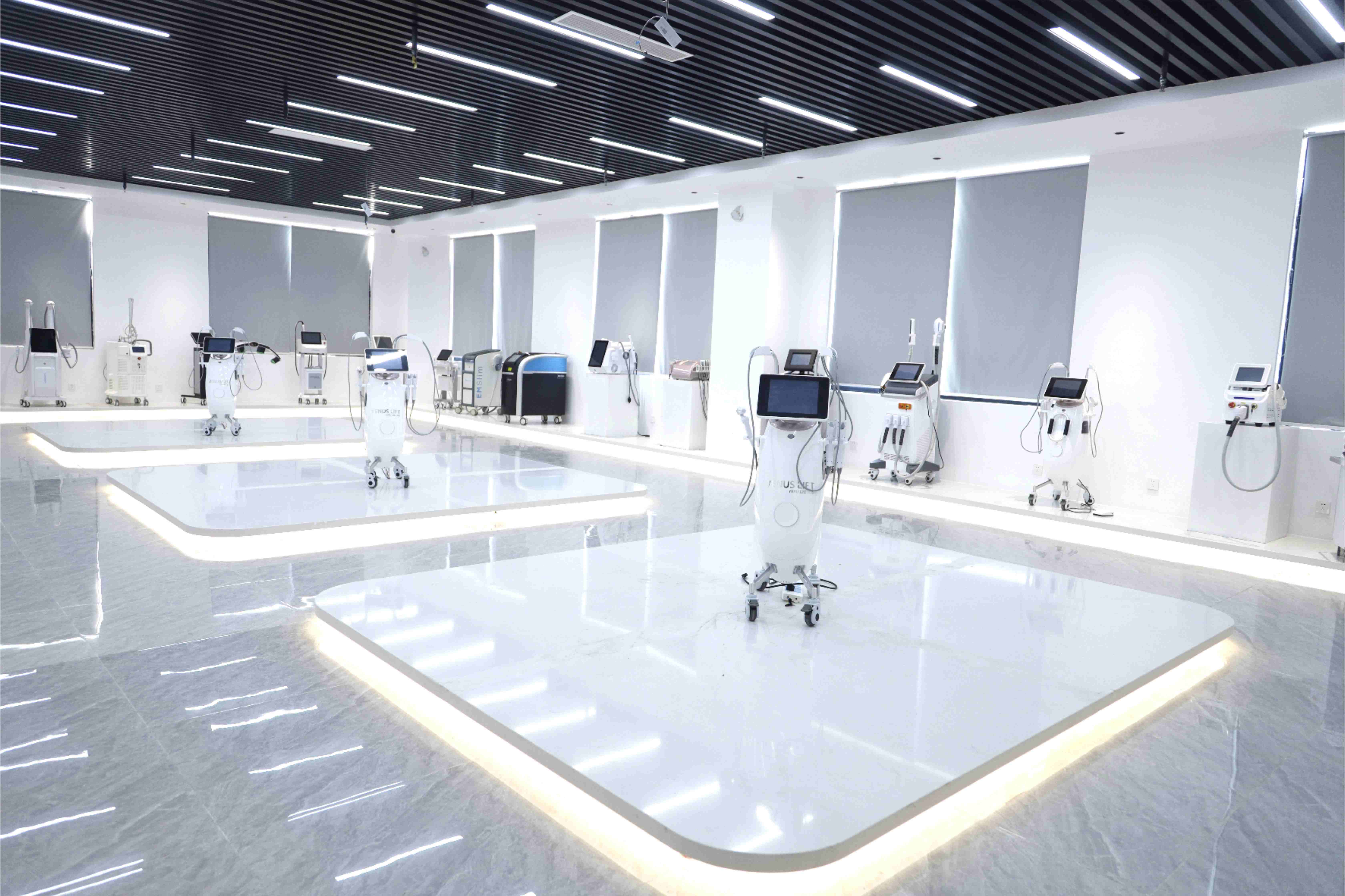 lQDPJv97D_K35UzNEYDNGkCw9ZgrEJezAh0FHIYCdIClAA_6720_4480